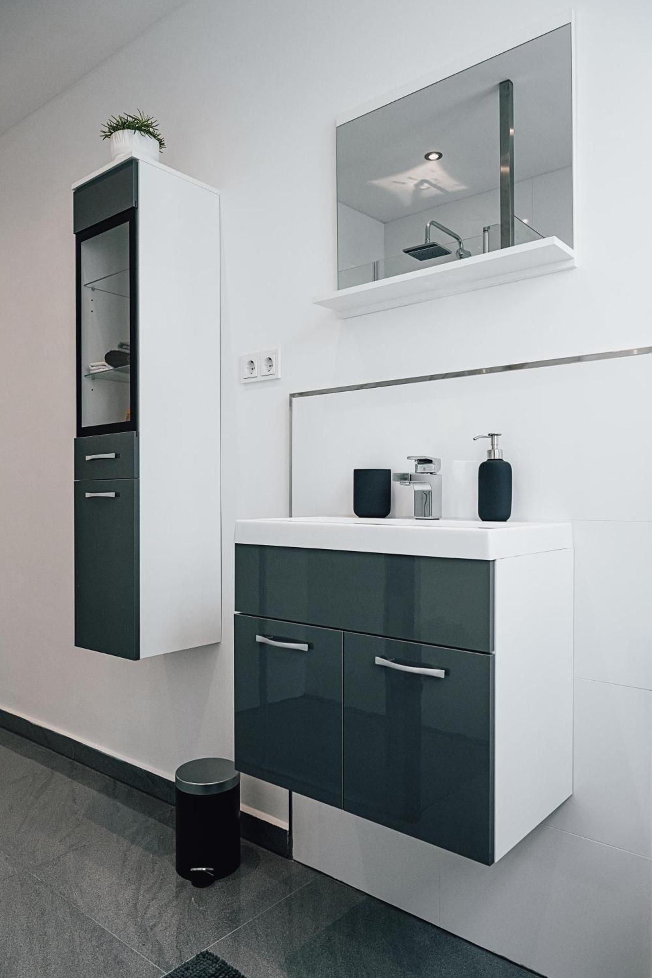 Apartment Schleicher Mit Klimaanlage *